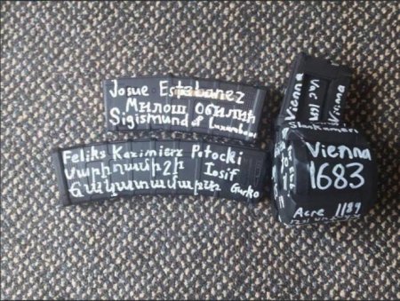 Yeni Zelandiya terrorçusunun silahındakı erməni yazısı deşifrə edildi (FOTOLAR)