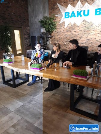 Mədət Quliyev və oğlu Nigar Camalın klip təqdimatında (FOTOLAR)