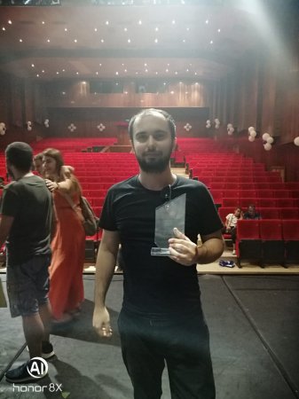 Kadıköy Xalq Təhsili Mərkəzi Teatr şöbəsinin mükafatlandırılan  aktyorları arasında həmyerlimizdə var - FOTO