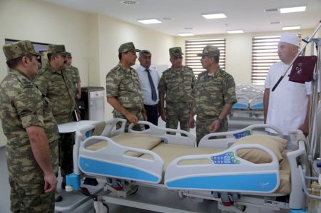Zakir Həsənov yeni hərbi hospitalın açılışında (FOTOLAR)
