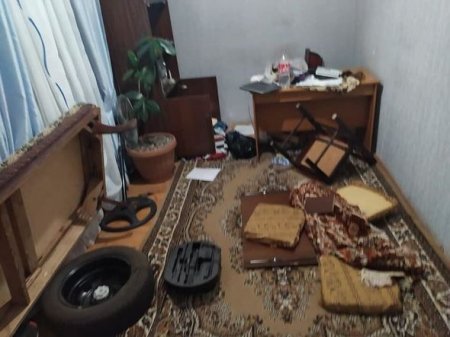 Əməkdar jurnalistin qardaşının evi qarət olundu (FOTOLAR)