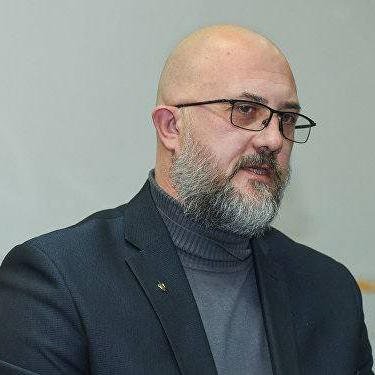 Yevgeni Mixaylov: "Yerevanın çox vaxtı qalmayıb"