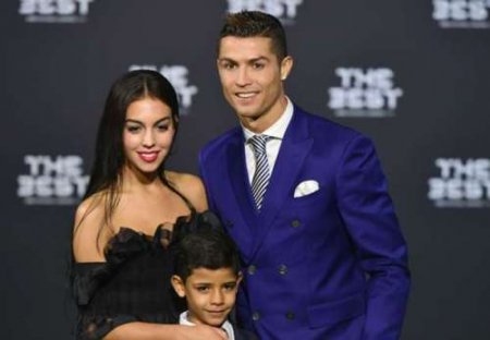 Bu da Ronaldonun yeni sevgilisi -