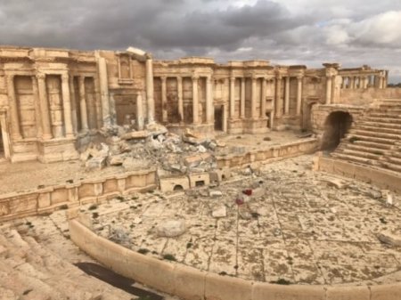 Suriyanın Palmira şəhəri İŞİD terrorçularından geri alındı