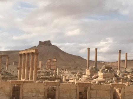 Suriyanın Palmira şəhəri İŞİD terrorçularından geri alındı