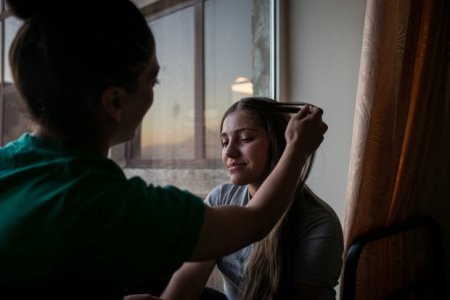 ABŞ mətbuatı erməni qızların kişi qıtlığı çəkən orduya gəlməsindən yazdı - fotolar