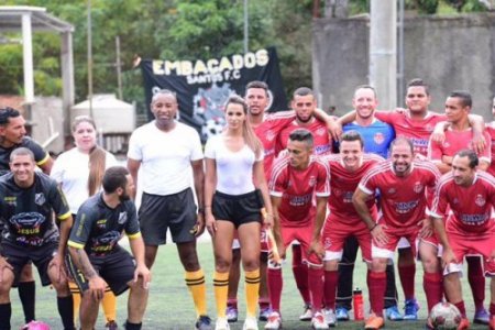 Futbolçular topdan çox ona baxdılar - 