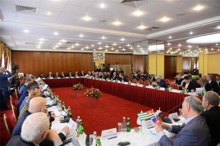 Xəzər dənizi və Qara dəniz regionunun dünyaca məşhur hüquqşünasları Moskvada görüşdülər - 