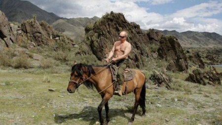 At belinə qalxan Putin Qərbi qorxuya saldı - 