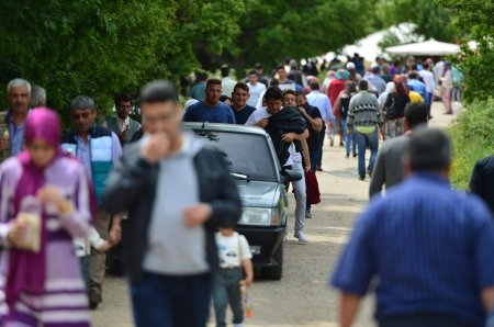 "Sevənlər küçəsi"ndə özlərinə yar axtardılar - 