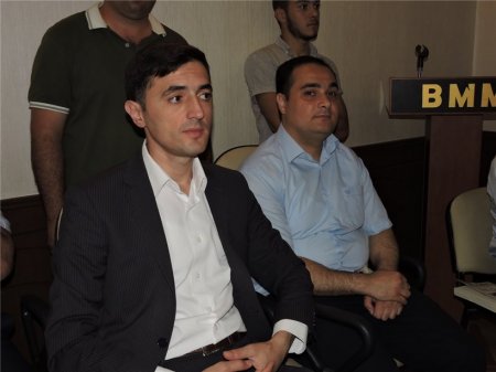 Elçibəyin komandası və sevənləri onu andı -