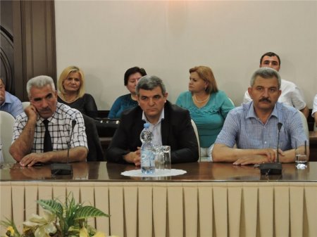 Elçibəyin komandası və sevənləri onu andı -