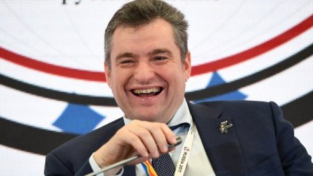Rus deputatdan Fəridə Rüstəmovaya əxlaqsız təklif: “Onun arvadı, mənim məşuqəm ol"