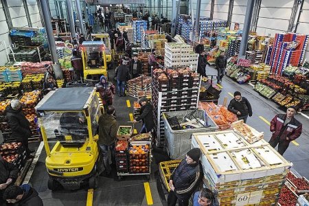 Rusiyada “kölgədə” qalmağı sevən azərbaycanlı milyarder