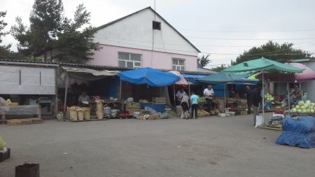 “Qubanın mərkəzi bazarının vəziyyəti bu turizm məkanını gözdən salır”- FOTOLAR