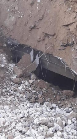 Bakıda çökmüş yolun altında gizli tunel aşkarlandı - 