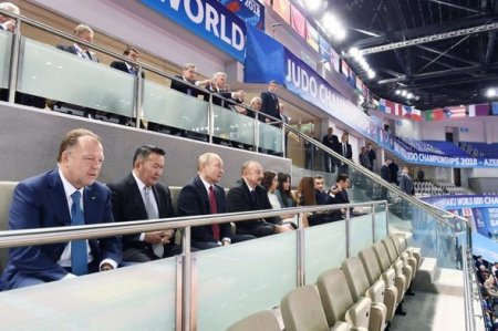 İlham Əliyev və Putin cüdo yarışlarını izləyib