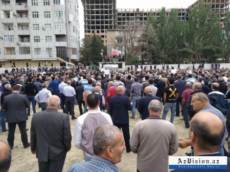 Bakıda Qarabağla bağlı mitinq keçirilib (FOTOLAR)