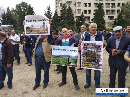 Bakıda Qarabağla bağlı mitinq keçirilib (FOTOLAR)