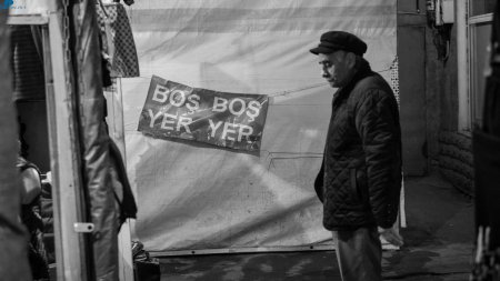 Sabiq deputat "Nəsimi" bazarında satıcı işləyir (FOTO/VİDEO)