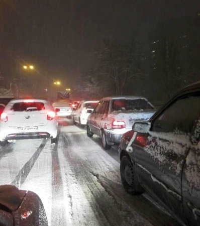 Azərbaycan şəhərində çovğun: yollar buz bağladı - Foto/Video
