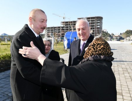 Prezident sumqayıtlı tələbənin xahişini yerə salmadı: Bu məsələni də həll edəcəyik (FOTOLAR)