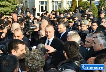 Prezident Ağsu sakinlərinin problemlərini dinlədi - Fotolar