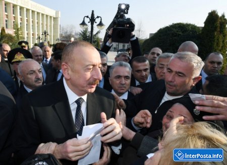 Prezident Ağsu sakinlərinin problemlərini dinlədi - Fotolar