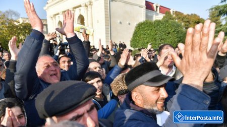 Prezident Ağsu sakinlərinin problemlərini dinlədi - Fotolar