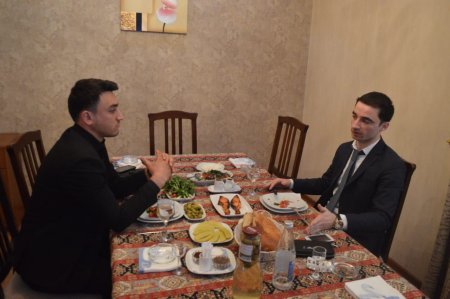 Səbuhi Rüstəmov: "Uğur deyəndə ağlıma ilk gələn üzlərində təbəssümə səbəb olduğum insanlardır".