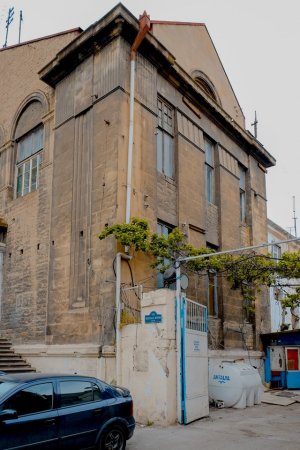Mehriban Əliyevadan Bakıdakı tarixi bina məsələsinə münasibət: "... QORUMALIYIQ!"