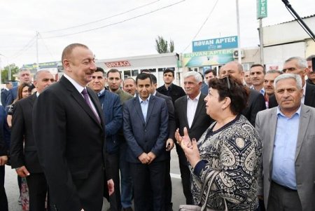 İlham Əliyev Sabunçuda marketdə - Fotolar