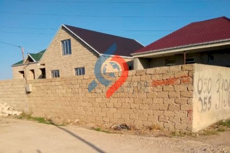 Elarizin başıbəlalı evi: “Satılmır ki, satılmır…” (FOTOLAR)
