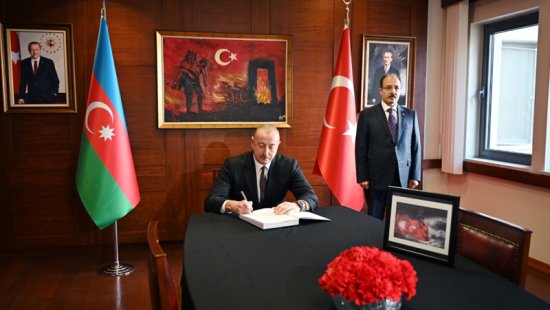 Prezident Türkiyə səfirliyinə getdi, başsağlığı verdi (YENİLƏNİB)