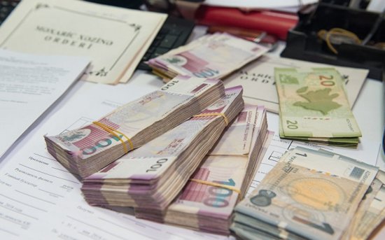 Azərbaycan iqtisadiyyatına investisiya qoyuluşu 5 %-ə yaxın azalıb
 