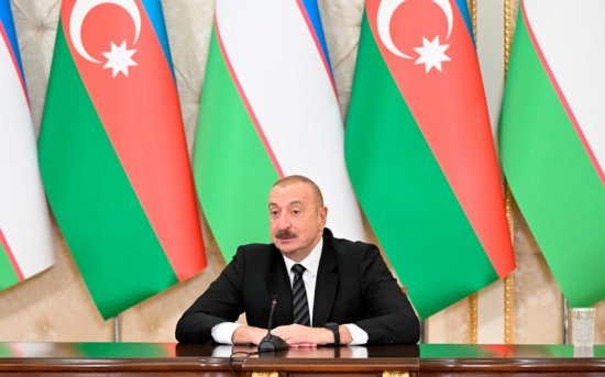 İlham Əliyev: Azərbaycan və Özbəkistan qonşu ölkələrlə nəqliyyat siyasətinin koordinasiyası üzrə razılığa gəldi
 